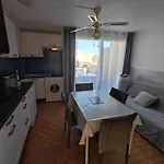 T2 Avec Piscine, Proche De La Et Du Port * Gruissan
