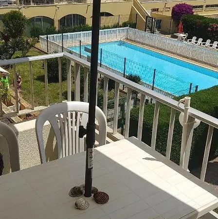 T2 Avec Piscine, Proche De La Et Du Port