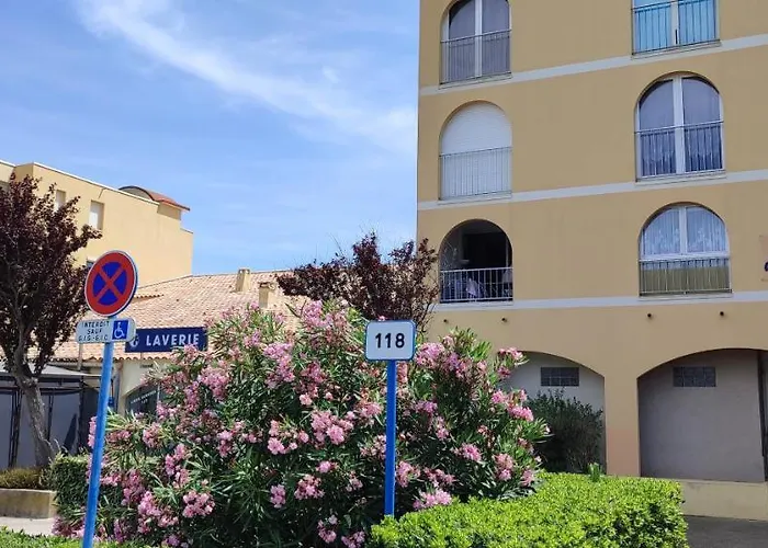 T2 Avec Piscine, Proche De La Et Du Port Gruissan