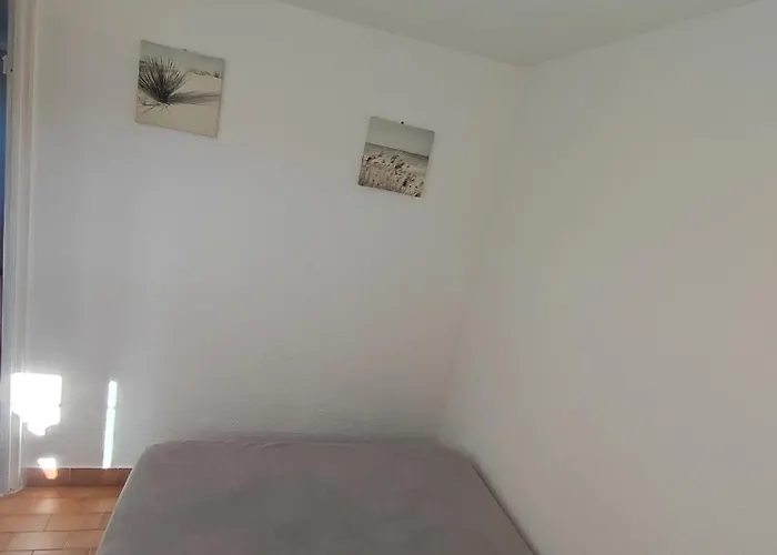 Lejlighed T2 Avec Piscine, Proche De La Et Du Port *